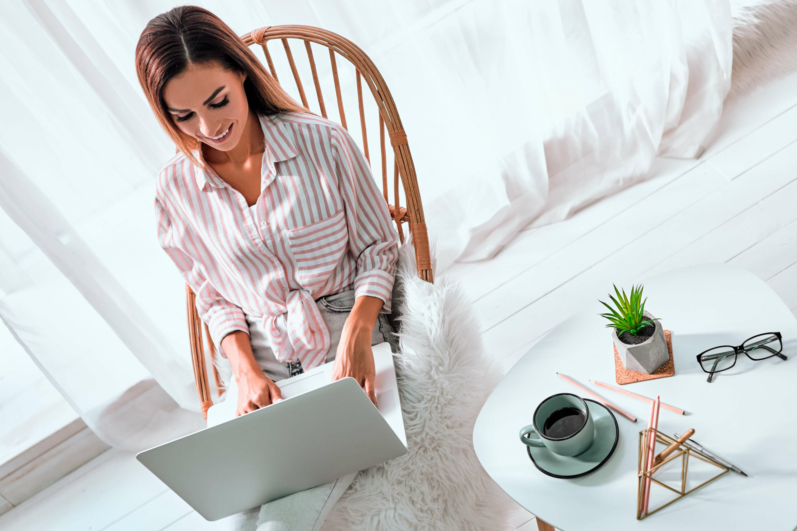 woman working on laptop